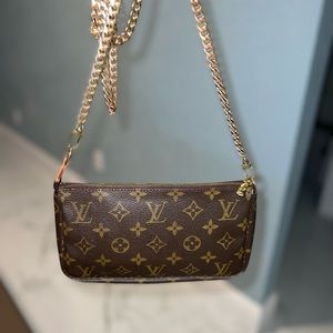 Louis Vuitton gold chain cross body!